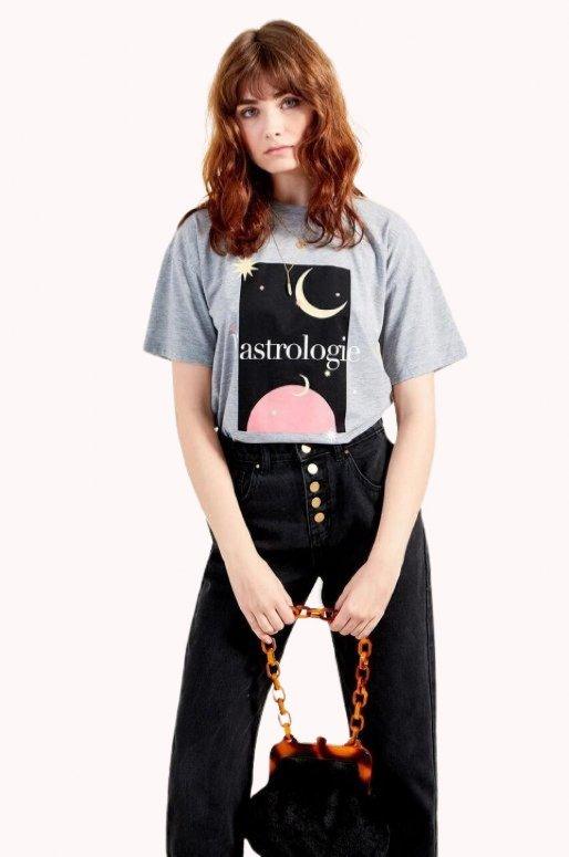 T-shirt gris avec inscription "l'astrologie"